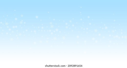 Sparser, schneebedeckter Weihnachtshintergrund. Subtile fliegende Schneeflocken und Sterne auf nächtlichem Himmelshintergrund. Echte Winterschneeflocken-Overlay-Vorlage. Schöne Vektorgrafik.