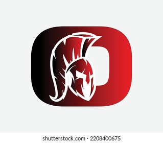 Logo espartano. Letra inicial O para el vector de diseño del logotipo del casco espartano