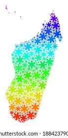 Gefälle Mosaik von Madagaskar Insel Karte für Neujahrsferien. Das Mosaik der Madagaskar-Insel besteht aus pulsierenden Schneeteilen. Entwickelt für patriotische Werbung.