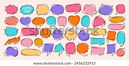 Speech bubble comic doodle chatting box set. Contour empty design elements dialog clouds message box. Speech thought blobs comics book, balloon banner for speak text. Line vector illustration isolated