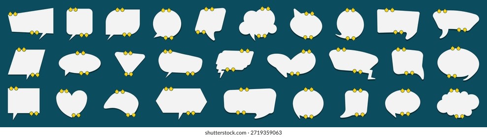 Colección de Formas de burbuja de voz con pines decorativos. Nubes de mensajes cómicos en blanco para diseños de comunicación