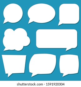 Las burbujas del habla. Pensé en la comunicación. Casilla de chat de dibujos animados con diseño simple y diferente, charla cómica o globos de habla y pensamiento. Vector