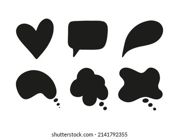 Discurso, pensamiento, hablando burbujas de texto dibujadas a mano conjunto. Habla de nubes que dibujan. Forma de globo Doodle. Dibujado con un bolígrafo en forma de boceto. Burbuja de voz negra vacía. Nubes. Etiquetas para tareas