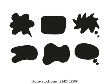 Discurso, pensamiento, hablando burbujas de texto dibujadas a mano conjunto. Habla de nubes que dibujan. Forma de globo Doodle. Dibujado con un bolígrafo en forma de boceto. Burbuja de voz negra vacía. Nubes. Etiquetas para tareas