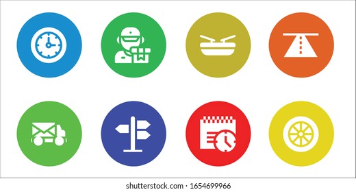 conjunto de iconos de velocidad. 8 iconos de velocidad rellenos. Incluidos los iconos Clocks, Mail coche, Delivery, Road Sign, Boat, Deadline, Road, Wheel