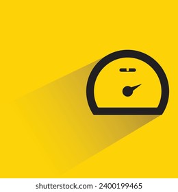 icono del velocímetro con sombra sobre fondo amarillo