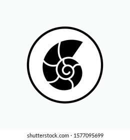 Spiral Shell Icon. Conch Shell Illustration As A Simple Vector Sign & Trendy Symbol for Design, Websites, Presentation or Application. 