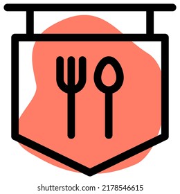 Cuchara y tenedor en un restaurante de promoción