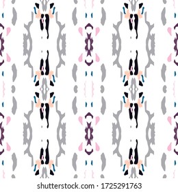 Lugares, Ikat. Cielo, Batik. Patrón sin inconvenientes.  Superficie geométrica. Mano Dibujada Pintada.  Decoración De Casa Antigua De Origen Gris Rosa.  Acuarela Shibori Geométrica tejida.