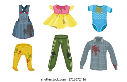 Gespeicherte Kids-Kleider mit Stollen rund um die Vektorillustration Set