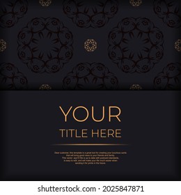 Square Postcard Template in dunkler Farbe mit abstrakten Mustern. Druckfertiges Einladungsdesign mit Vintage-Ornamenten.