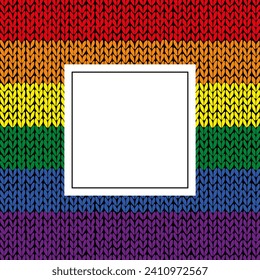 Viereckige Vektorgrafik mit gestreiftem, gestricktem Hintergrund in Regenbogenfarben. Freier Textraum. Vorlage für Grüße, Nachrichten, Einladungen, Werbung und Social-Media-Beiträge. 