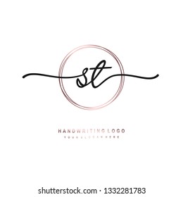 ST initial signature logo. handwriting logo template vector,