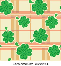 St Patric day pattern. Green clover leafs seamless vector pattern. 