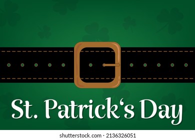 St. Patrick's Day - Gürtel auf grünem Hintergrund mit Kleebensymbolen.