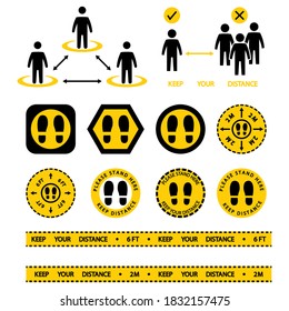 Ponte aquí la señal. Icono de distanciamiento social. Mantenga la distancia de 2 o 6 pies. Evita las multitudes. Distancia segura. Aparte de la advertencia de cinta amarilla. Pegatina del suelo de la huella, párate aquí. Ilustración del vector en plano