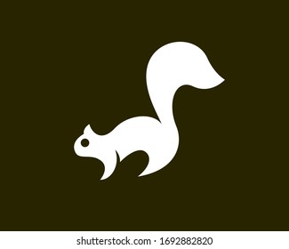 stand ready squirrel logo design inspiration