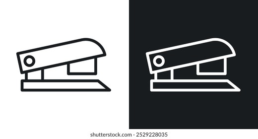 Stapler icon in Thin line black color. flat simple vector symbols illustration.