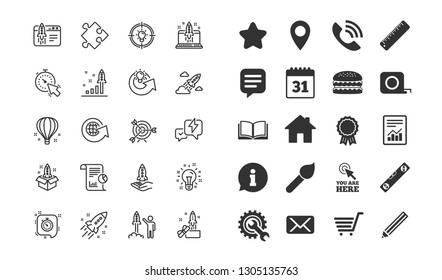 Startup line icons. Set of Launch Project, Business report and Target linear icons. Strategy, Development plan and Space rocket symbols. Air balloon, Out of the Box and Business innovation. Vector