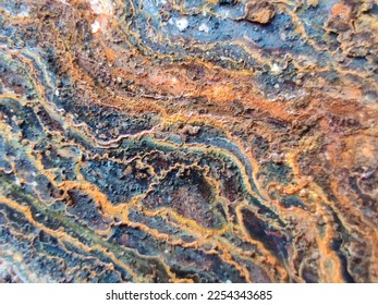 Fondo de roya de acero. Rusty Textura Rusty Oscura. Estructura vectorial antigua. Fondo de Corrosión Rusty. Estructura de Grunge de Acero. Arroz de descomposición rústica del metal. Fondo de Corrosión de Acero. Hoja de Metal Vintage Rojo.