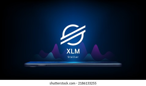 El símbolo de símbolo (token) de moneda cripto de icono de moneda estelar sale de un smartphone con gráfico de crecimiento. Comerciando criptodivisa en aplicación. Inversión financiera. Cartel para sitio web o noticias. EPS10 vectores.