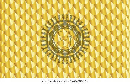 icono del estetoscopio dentro de la insignia dorada brillante. Patrón de escalas. Ilustración vectorial. Detallado.