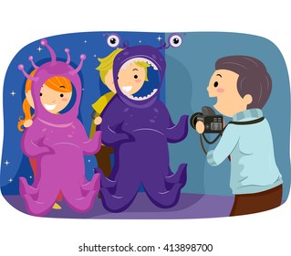Stickman Illustration of Kids Trying Out Alien Standees