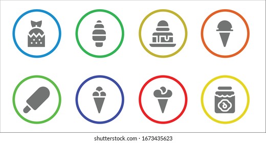 conjunto de iconos de fresa. 8 iconos rellenos de fresa.  Iconos modernos sencillos, como: Fresa, helado, Brownie, mermelada