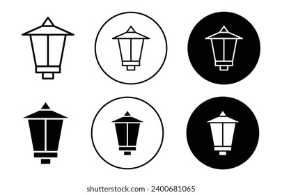 Street lamp icon. old vintage style sidewalk city bulb with antique lightbulb illuminated vector set. traditional london classic lamppost lit symbol sign. street lamp or retro lantern logo mark icon 