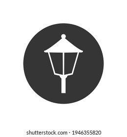 Icono blanco de la lámpara de la calle en estilo plano. Vector