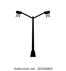 Icono de la luz de la calle. Silueta plana de poste de luz, de fondo negro sobre blanco, ilustración vectorial