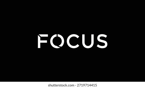 Un llamativo diseño tipográfico que muestra la palabra FOCUS en letras blancas claras y audaces sobre un fondo negro, enfatizando la claridad y la