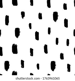 Tiras abstractas de forma manual de vectores de doodle dibujados a mano sin fisuras. Resumen de un patrón sin fisuras con diferentes formas y texturado sobre un fondo blanco.