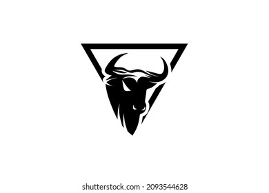 diseño de ilustración vectorial de la cabeza de toro fuerte y robusto