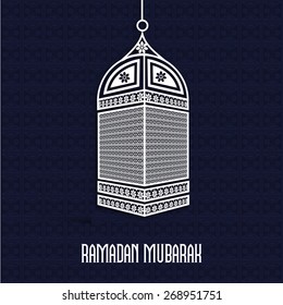 Elegante lanterna árabe sobre fundo roxo para o mês sagrado de orações, celebrações Ramadã Kareem. 