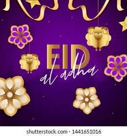 Stilvolle Kalligraphie von Eid-Al-Adha Mubarak mit Dekoration von Blumen und Papier geschnittenen Schafen auf violettem Hintergrund.