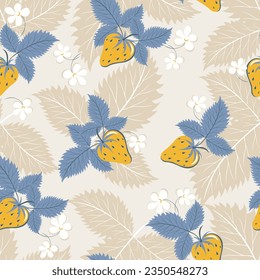 Stilvolle, nahtlose Blumenmuster mit gelber Erdbeere und blauen Blättern auf hellem Hintergrund. Vektordesign für Bildschirmhintergründe, Stoffe, Fliesendruck, Dekoration, Verpackungen, Leinenprodukte, Papier, Deckel