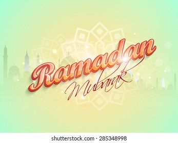 Texto elegante Ramadan Mubarak sobre la silueta de la mezquita y el diseño floral decorado con fondo brillante, se puede usar como afiche, pancarta o diseño de volante.