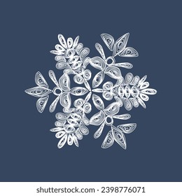 Elegante copo de nieve con edredón blanco sobre un fondo azul oscuro. Símbolos de Año Nuevo. Tecnología de papel para tejer a cielo abierto.