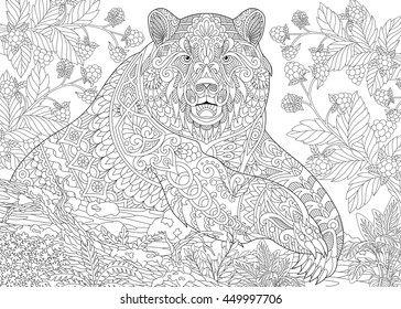 Oso pardo estilizado entre moras o frambuesas en la zona de los bosques.
 Esbozo de mano libre para la página del libro anti estrés para adultos con doodle y elementos zentangle.