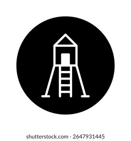 Ilustração estilizada de uma silhueta da casa da árvore com um fundo preto dentro de um círculo criando um conceito de design simples