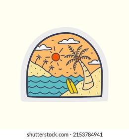 Sommerstrand, Kokospalmen, Surfbrett und Sonnenuntergang. Design für T-Shirt, Badge, Aufkleber usw.