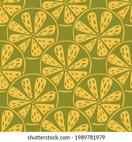 Nahtlose Sommermuster aus Zitrusfrüchten mit abstrakten Zitronenschnitzeln. Grün und Gelb. Lebensmitteldruck. Stockillustration. Vektordesign für Textilien, Gewebe, Geschenkpapier, Wallpaper.