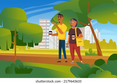 Fondo del parque de la ciudad de verano en el diseño de caricaturas planas. Papel tapiz con paisaje urbano de pareja bebe café y camina en un jardín público con árboles verdes. Ilustración vectorial para la plantilla de afiches o banners