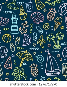 Summer doodle print. Beach seamless pattern. Hand drawn summer background. Beach and Sea card. Vector illustration.