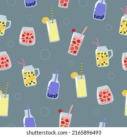 Sommergetränke nahtloses Muster. Säfte und Limonaden mit Früchten, Beeren und Blättern auf grauem Hintergrund.