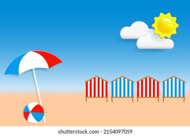 Sommerurlaub-Konzept. Strandschirm, heller Ball und Beach Huts am Meer