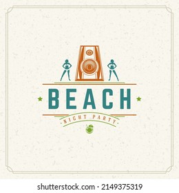 Diseño de etiquetas tipográficas de vacaciones de verano sobre fondo de papel texturado de color gris. Ilustración vectorial buena para carteles o tarjetas de felicitación.