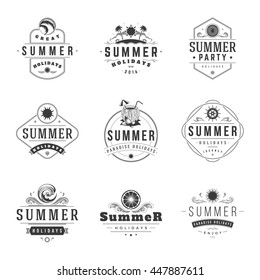 Etiquetas de tipografía o diseño de vectores de distintivos de vacaciones de verano, Silhouettes de verano e iconos para afiches, tarjetas de felicitación y publicidad. Estilo vintage. 
