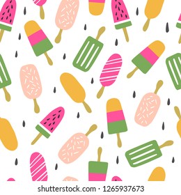 Summer ice cream seamless pattern